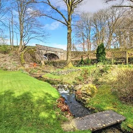 Σπίτι διακοπών Lake District Cottage, Good Access, Dogs, Hot Tub *